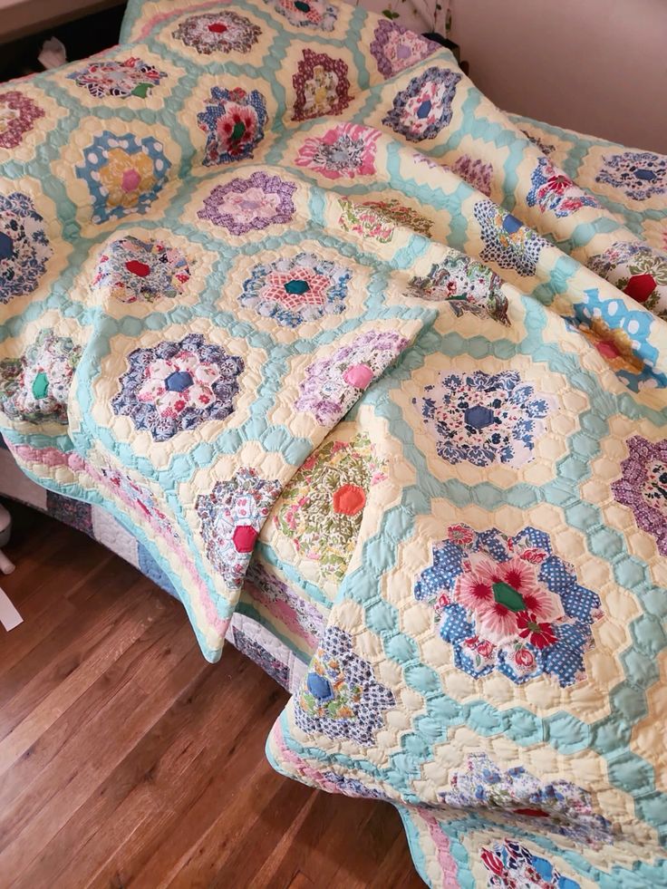 Colcha de hexágonos terminada